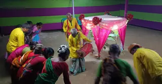 হিলিতে সাঁওতাল পাড়ায় কারাম উৎসব পালন